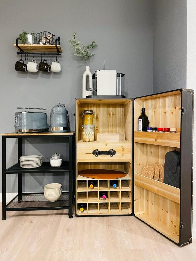 Klassen Stay - Exklusives Apartment Am Hbf - Kueche, Netflix, Kingsizebett Coblenza Exterior foto